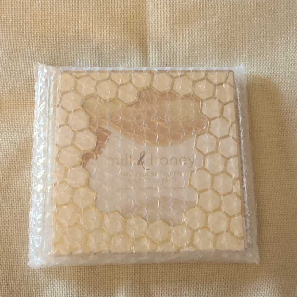 Beauty Bakerie Milk & Honey Highlighter Palette